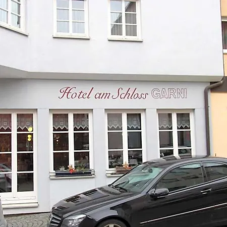 Am Schloss