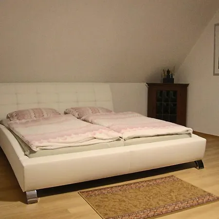 Hotel Am Schloss Neuenstein (Baden-Wurttemberg)