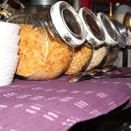 Am Schloss Neuenstein